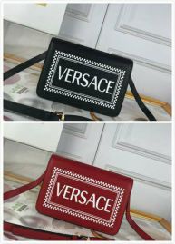 Picture of Versace Lady Handbags _SKUfw90505708fw